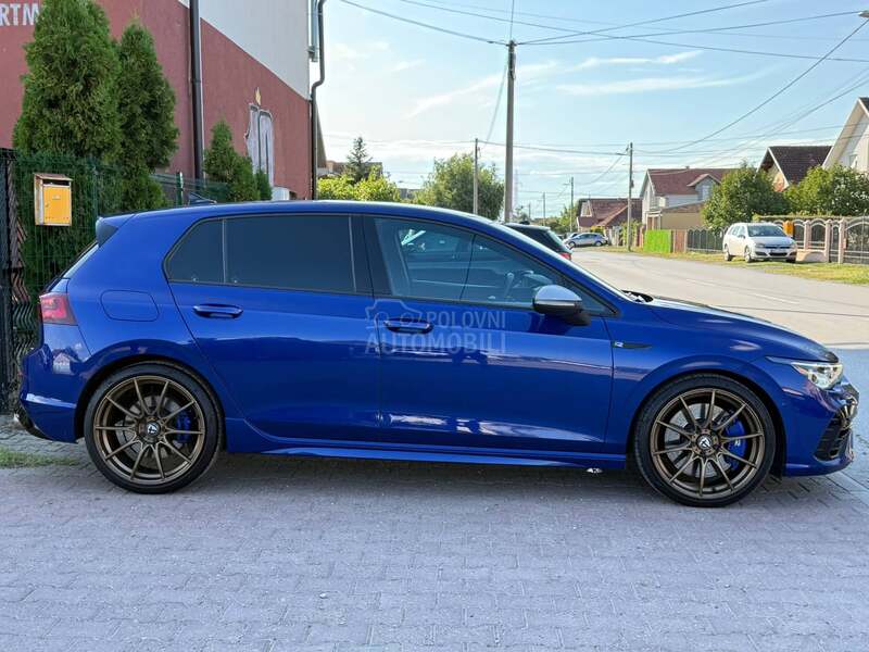 Volkswagen Golf 8 R/AKRAPOVIC/IQ/VIRT