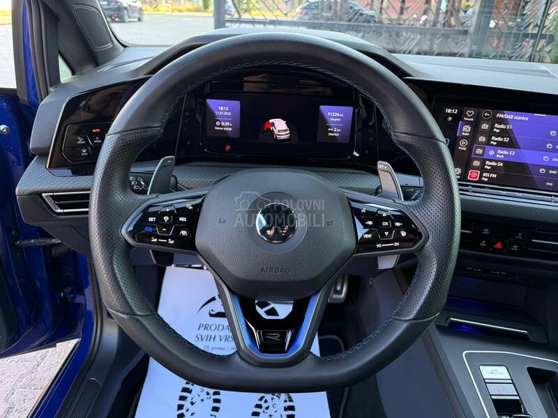 Volkswagen Golf 8 R/AKRAPOVIC/IQ/VIRT