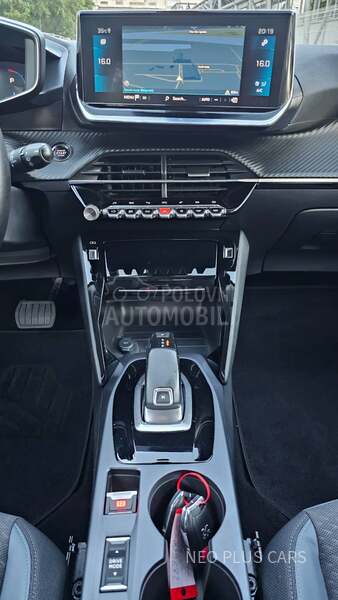 Peugeot 2008 ALLURE / VIRTUAL