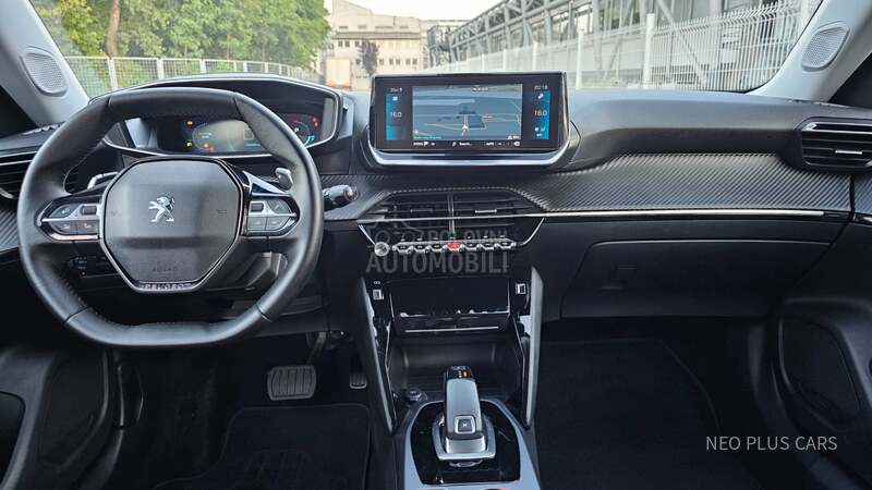 Peugeot 2008 ALLURE / VIRTUAL