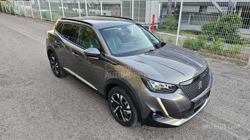 Peugeot 2008 ALLURE / VIRTUAL