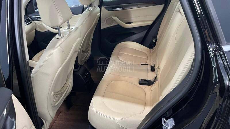 BMW X1 2.0 X-LINE LED