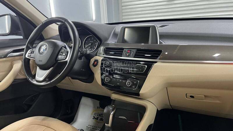 BMW X1 2.0 X-LINE LED
