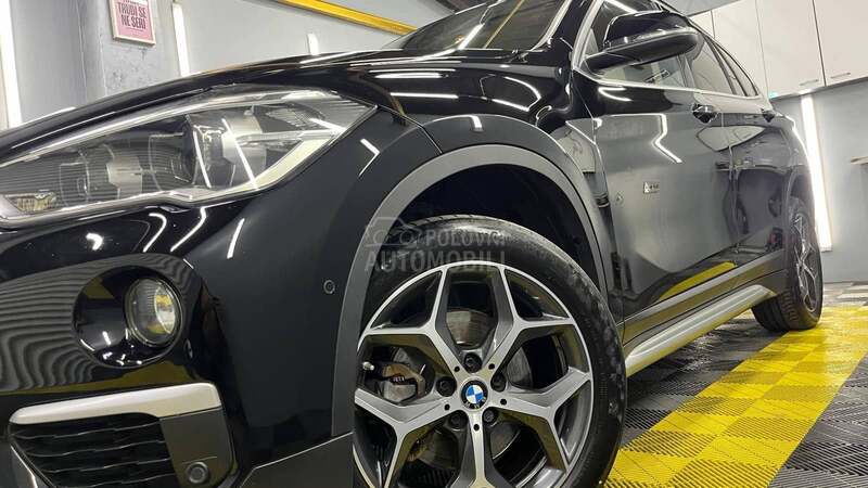 BMW X1 2.0 X-LINE LED