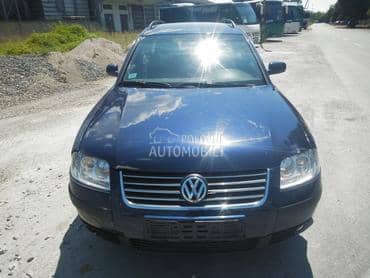 Maska sa znakom za Volkswagen Passat B5.5