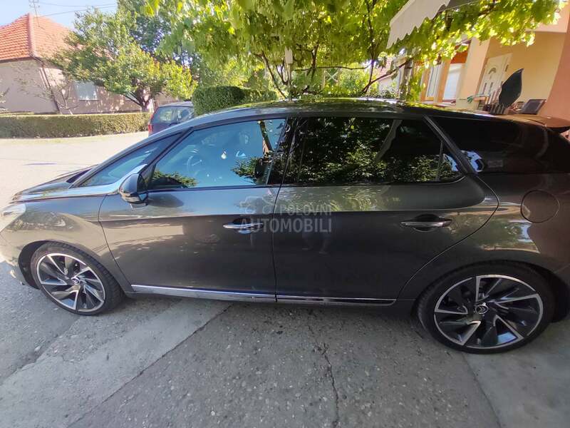 DS 5 