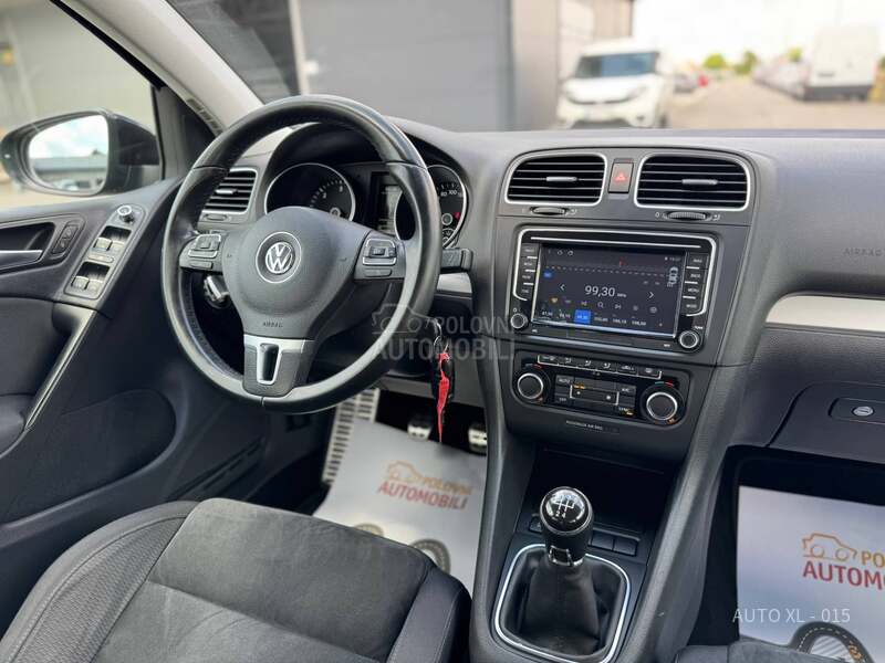 Volkswagen Golf 6 1.6 TDI / LED / XEN
