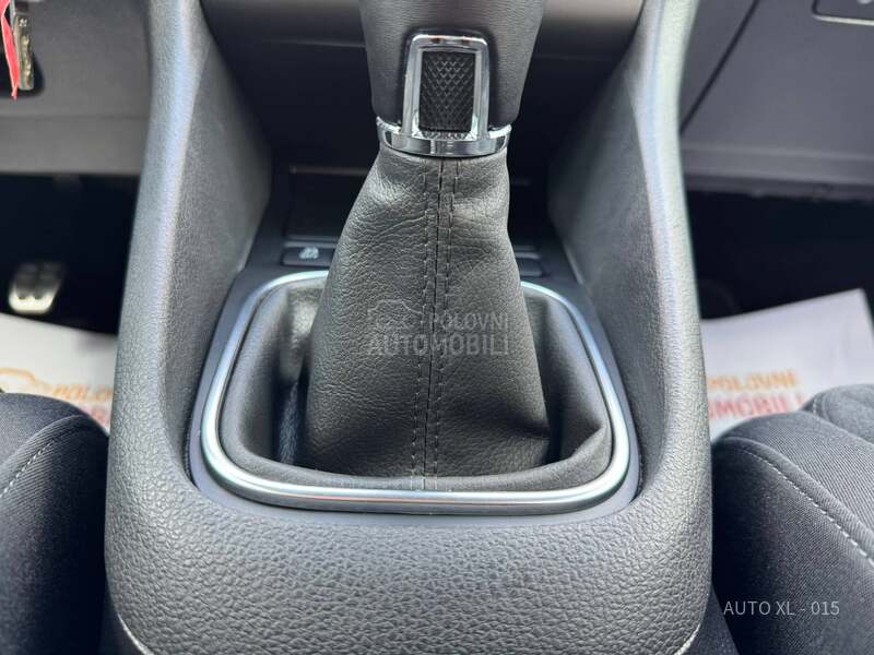 Volkswagen Golf 6 1.6 TDI / LED / XEN