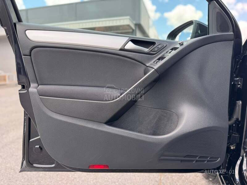 Volkswagen Golf 6 1.6 TDI / LED / XEN