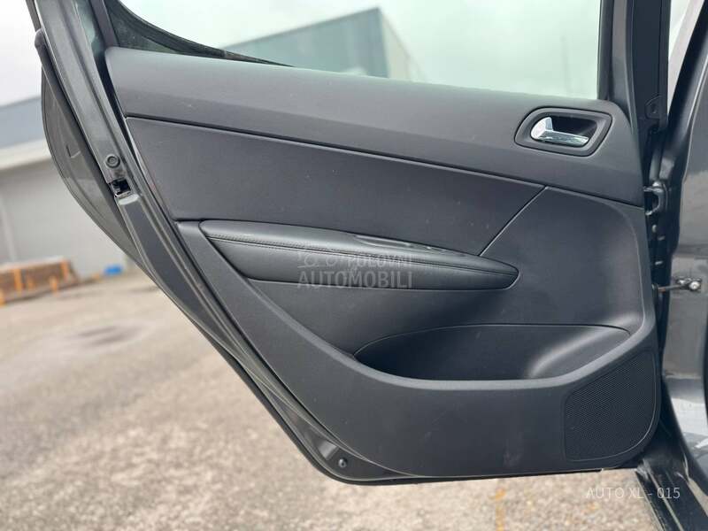 Peugeot 308 2.0 HDI // ALLURE