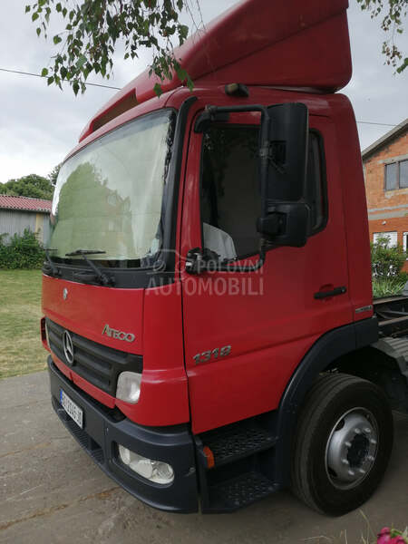 Mercedes Benz ATEGO 1318 SA SANDUKOM