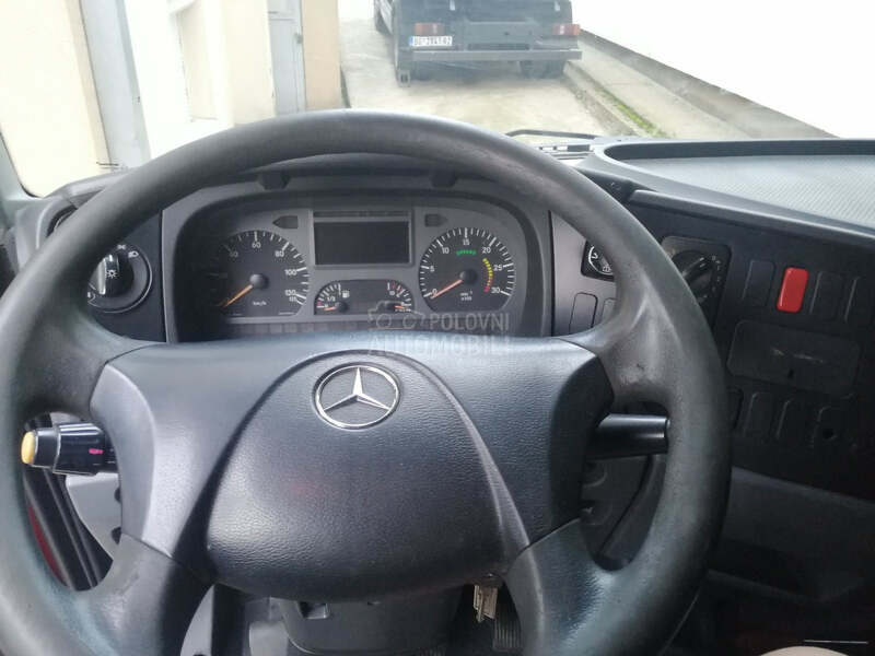 Mercedes Benz ATEGO 1318 SA SANDUKOM