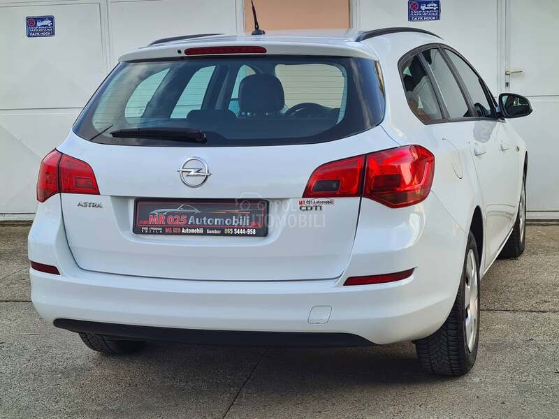 Opel Astra J 1.7cdti ENJOY