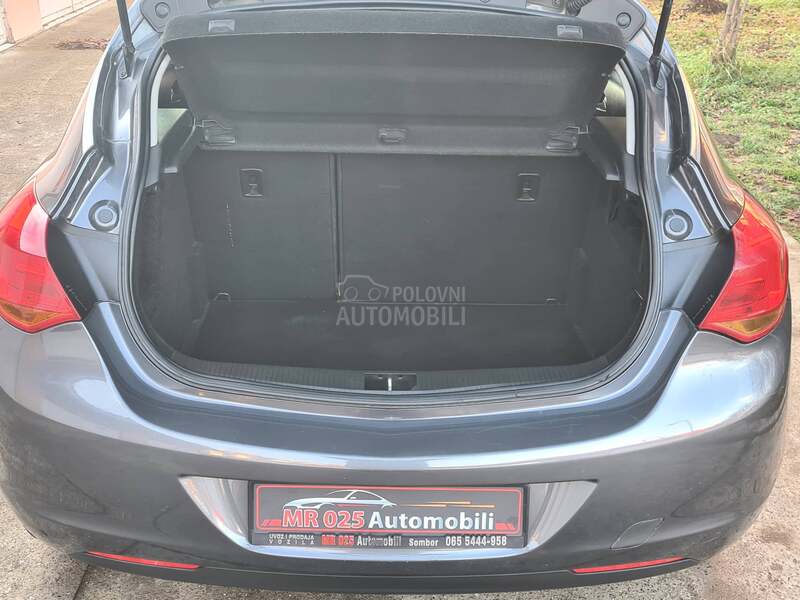Opel Astra J 1.7cdti ENJOY
