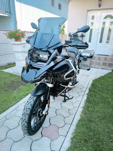 BMW R 1200 gs triple black