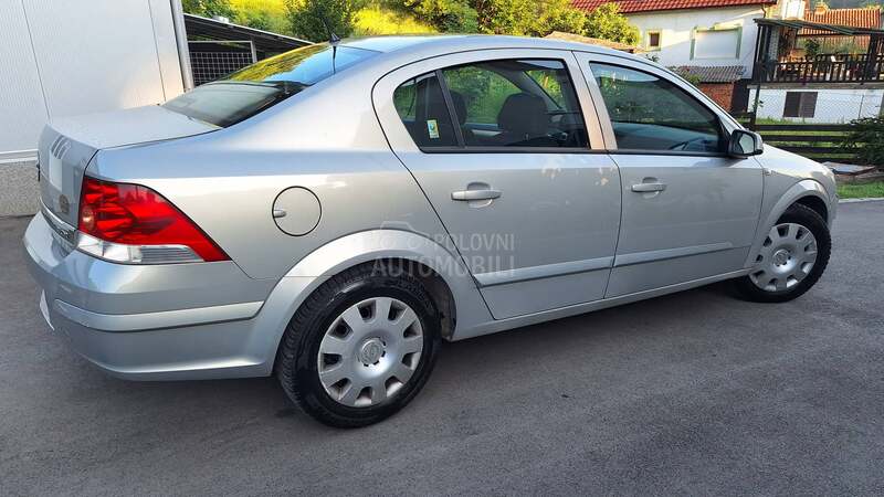 Opel Astra H ENJOY