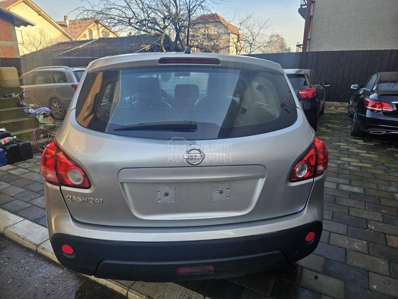 Nissan Qashqai 1.6 G A S