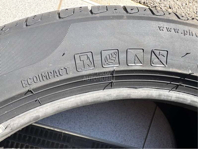 Pirelli 235/45 R18 Letnja