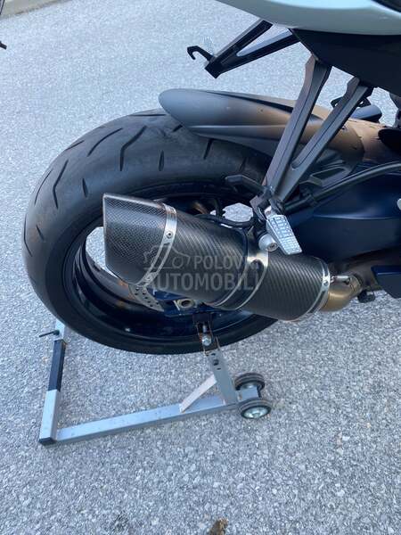 Suzuki GSX R,GSXR 750 L2