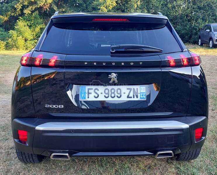 Peugeot 2008 1.2 ALLURE AUTO