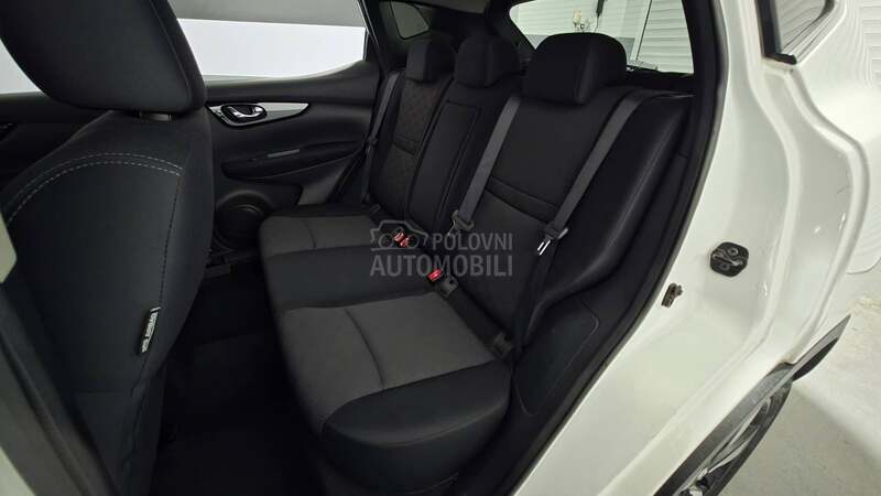 Nissan Qashqai 1.6 DIG-T N-connecta