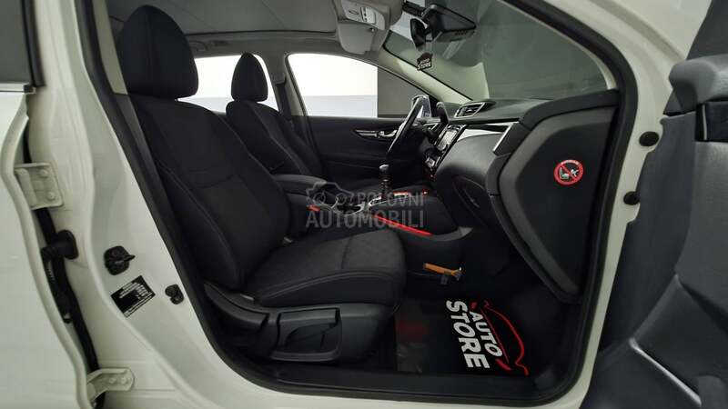 Nissan Qashqai 1.6 DIG-T N-connecta