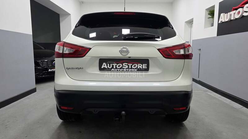 Nissan Qashqai 1.6 DIG-T N-connecta