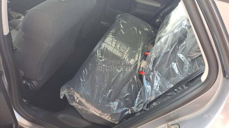 Citroen C4 Cactus 1.2PURE NAV ALIU LED