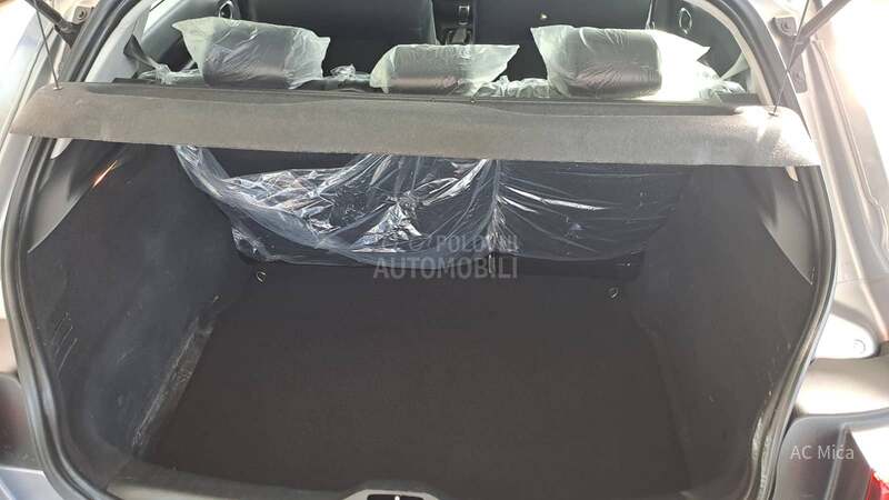 Citroen C4 Cactus 1.2PURE NAV ALIU LED
