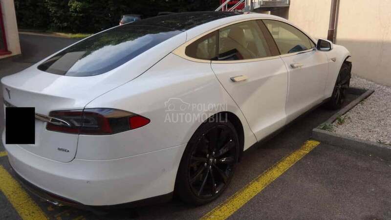 Tesla Model S s85d free charging