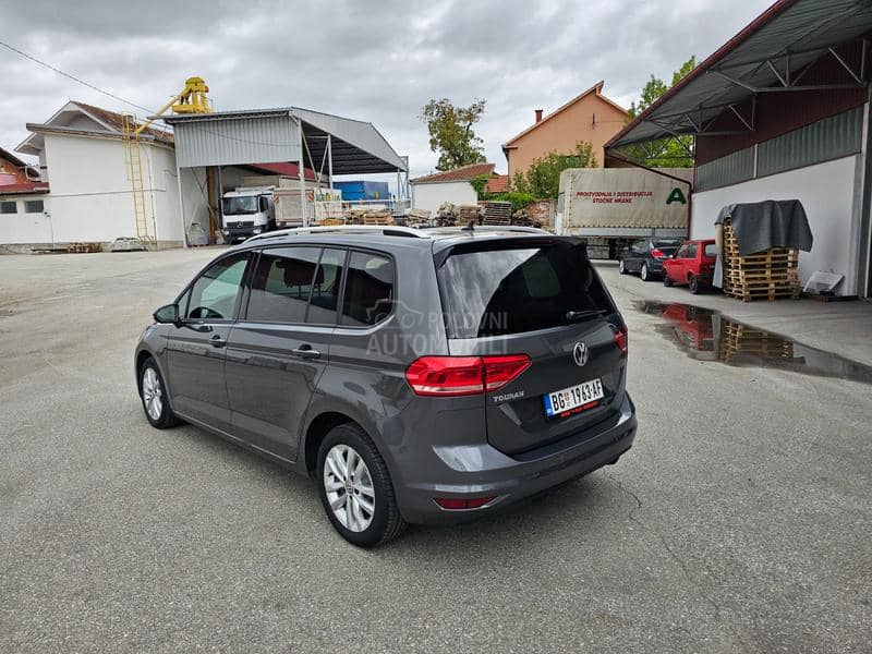 Volkswagen Touran 1.6tdi