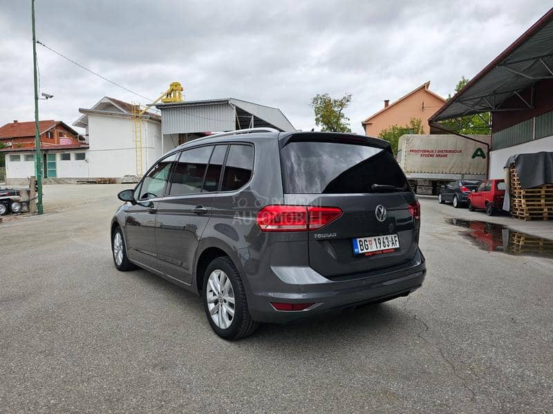 Volkswagen Touran 1.6tdi