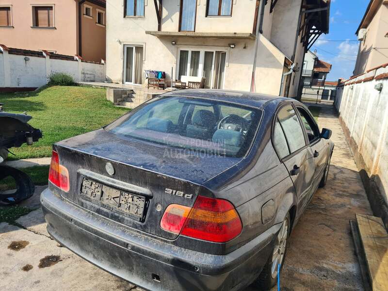 BMW 318 2002. god. -  kompletan auto u delovima