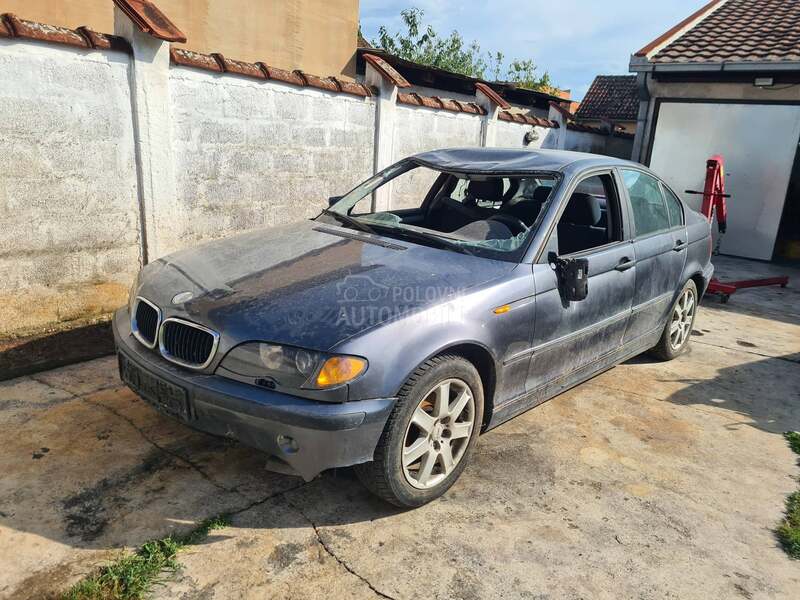 BMW 318 2002. god. -  kompletan auto u delovima
