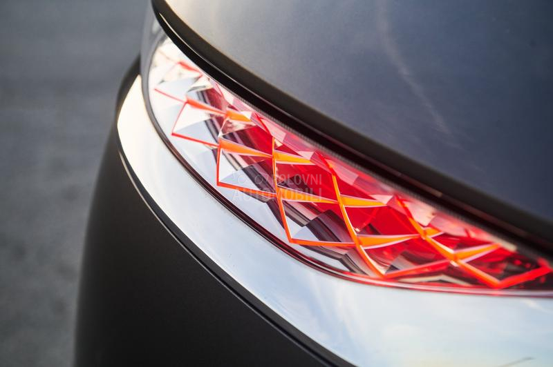 DS 7 Opera Pano/Masaža