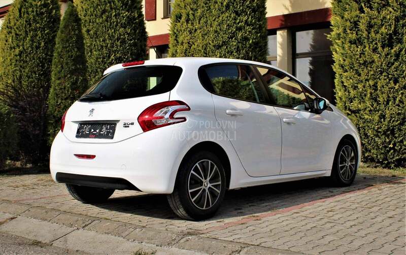 Peugeot 208 1.6 eHDI 90/NAV