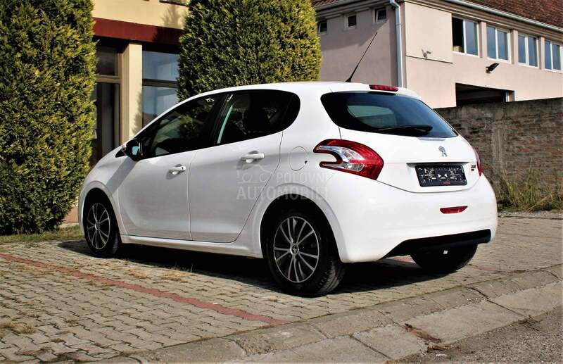 Peugeot 208 1.6 eHDI 90/NAV