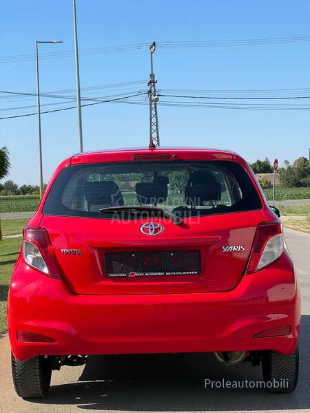 Toyota Yaris PRAVA KILOMETRAŽA