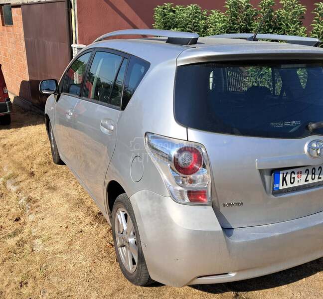 Toyota Verso 