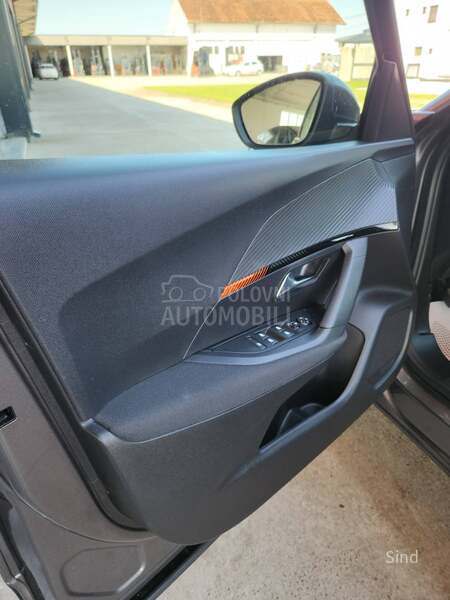 Peugeot 2008 1.5 BLUEHDI