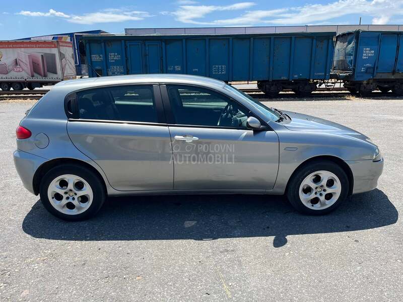 Alfa Romeo 147 