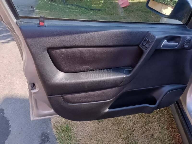 Opel Astra G 1.6