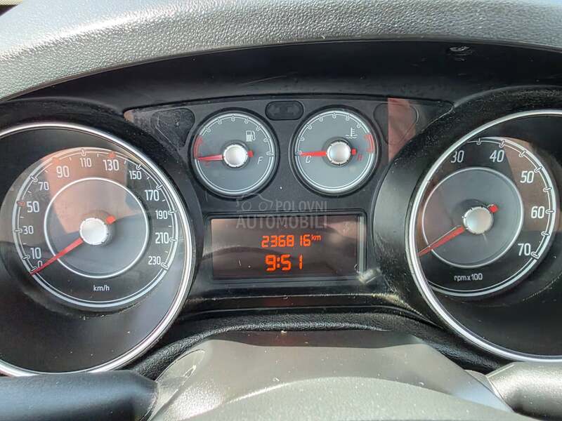 Fiat Grande Panda 1.4b CNG