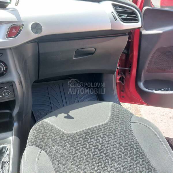Citroen C3 1.4I kupljen nov RS