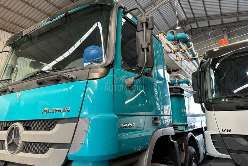 Mercedes Benz 5051 pumpa za beton
