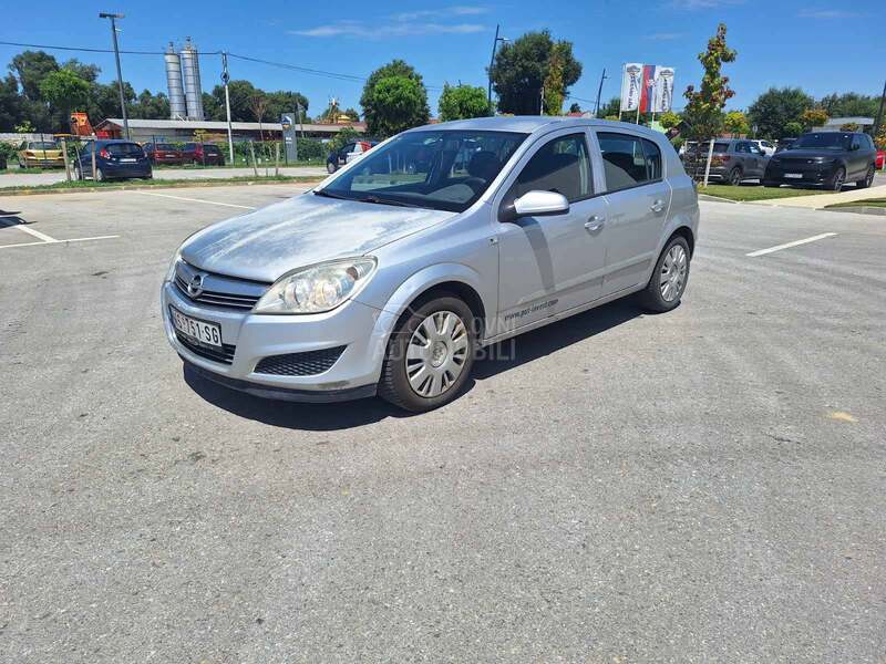 Opel Astra H 