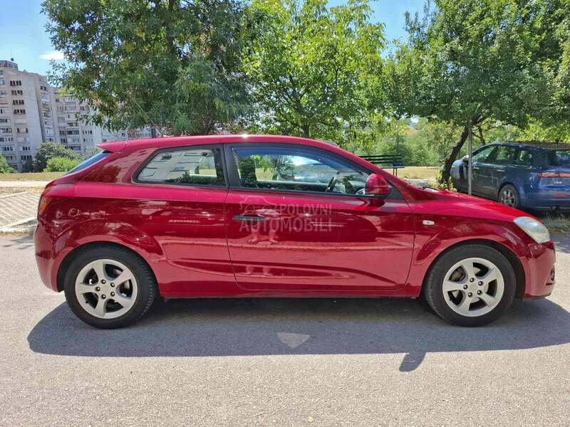 Kia pro_cee`d 1.4
