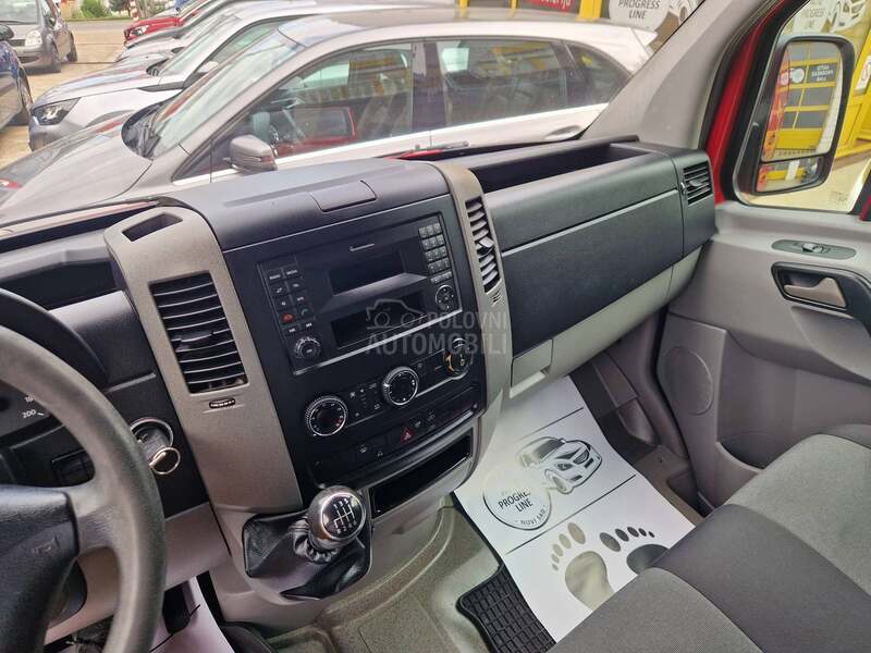 Volkswagen Crafter 2.0TDI