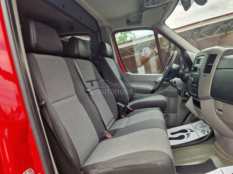 Volkswagen Crafter 2.0TDI