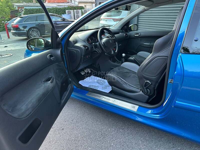 Peugeot 206 RC